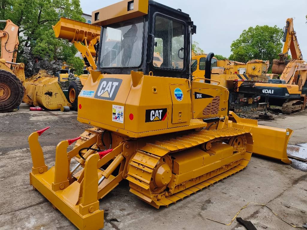 CAT D5K