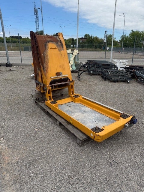 Liebherr LH 22 LIFT USED CAB