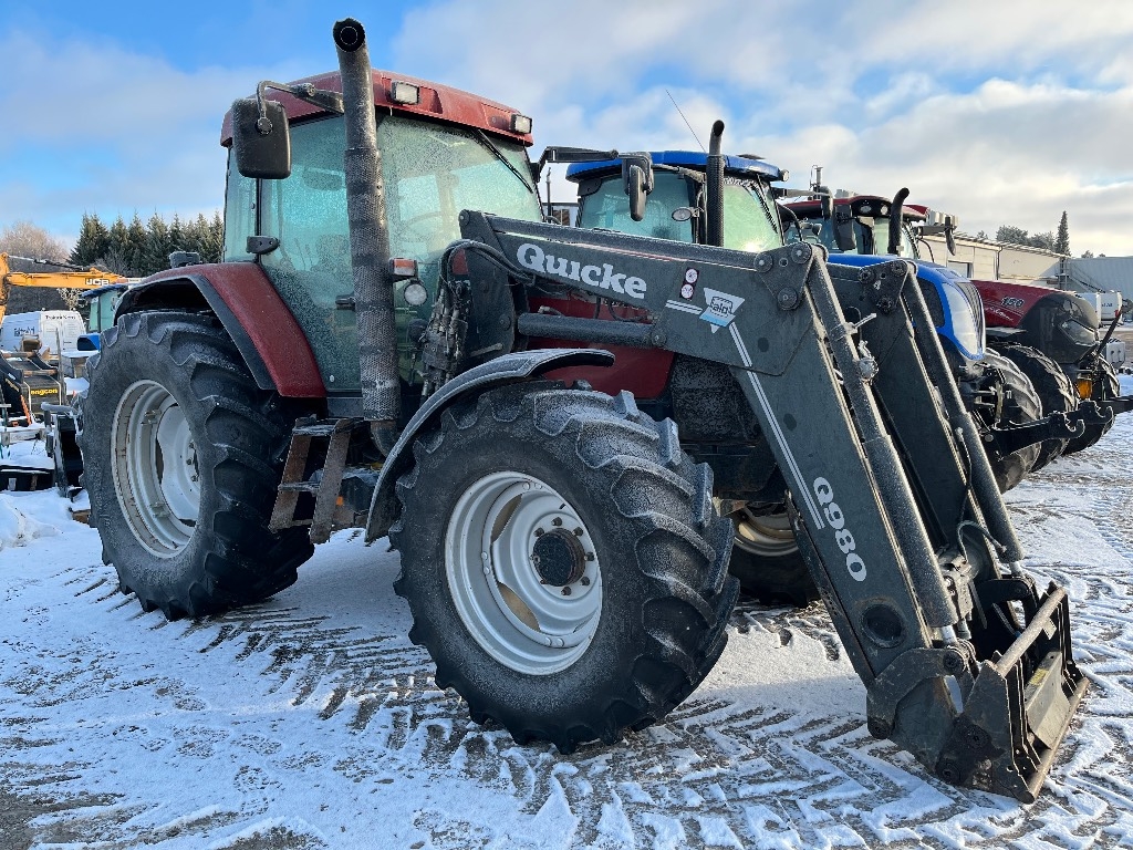 Case IH MX 135 Quicke Q980