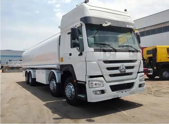 Howo 8x4 Fuel Tank Truck