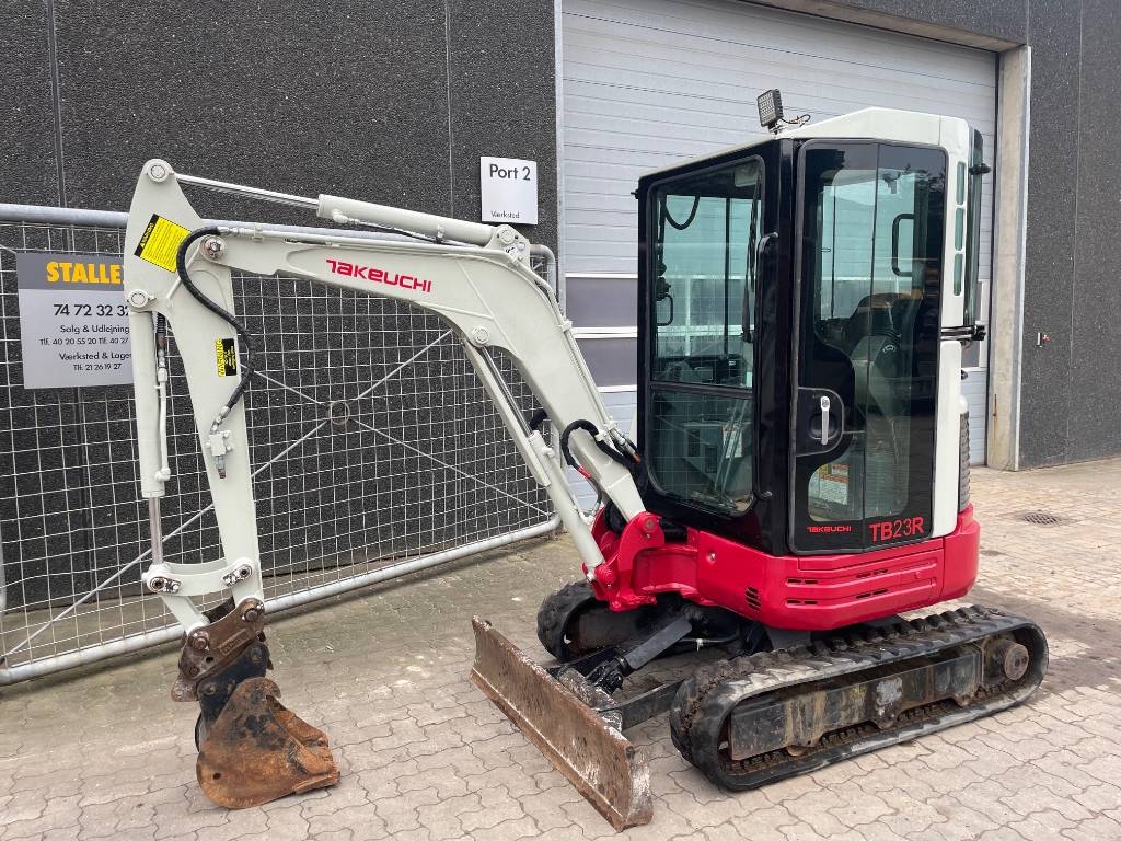 Takeuchi TB23R