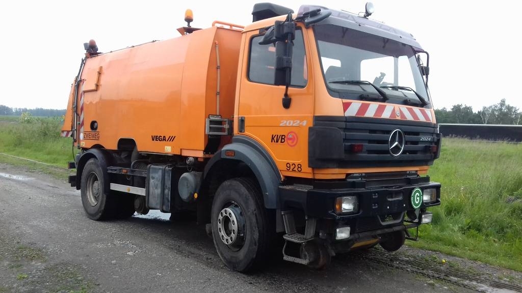 Pojazd dwudrogowy MERCEDES BENZ 2024 Z URZĄDZENIEM