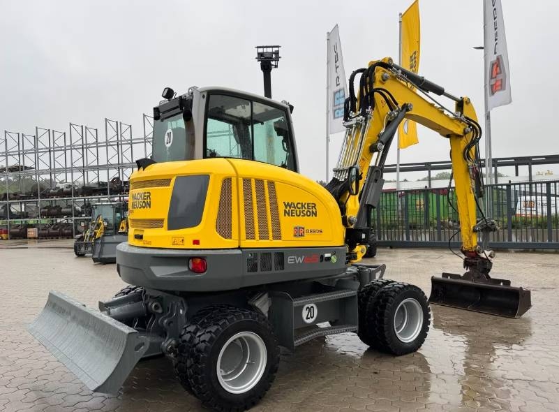 Pelle sur pneus Wacker Neuson EW 65 — occasion 2020, 1 500 h