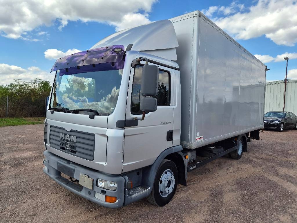 MAN 8.210 TGL