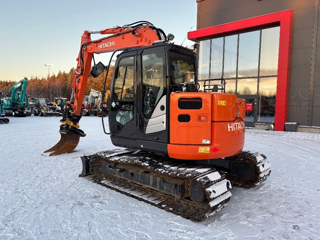 Hitachi ZX 85 US / Engcon, 600mm telat, 3 kauhaa kuva 3
