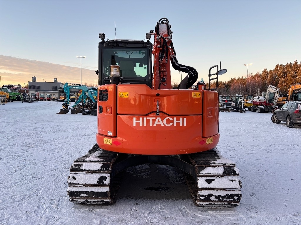 Hitachi ZX 85 US / Engcon, 600mm telat, 3 kauhaa kuva 4