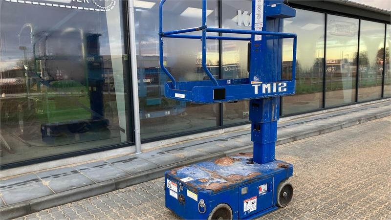 UpRight TM12