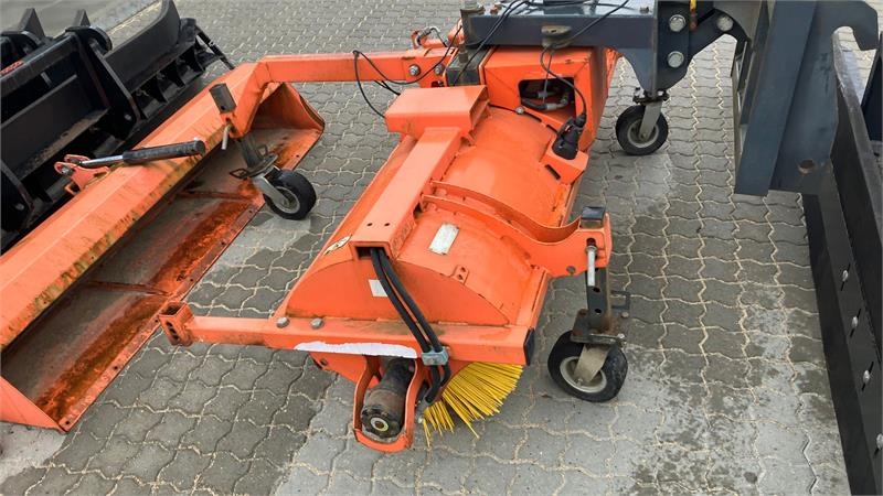 Mini-chargeuse Weidemann CX 1350 Demo kost ModernTech Model: BMR 200 — occasion 2019, 8 h