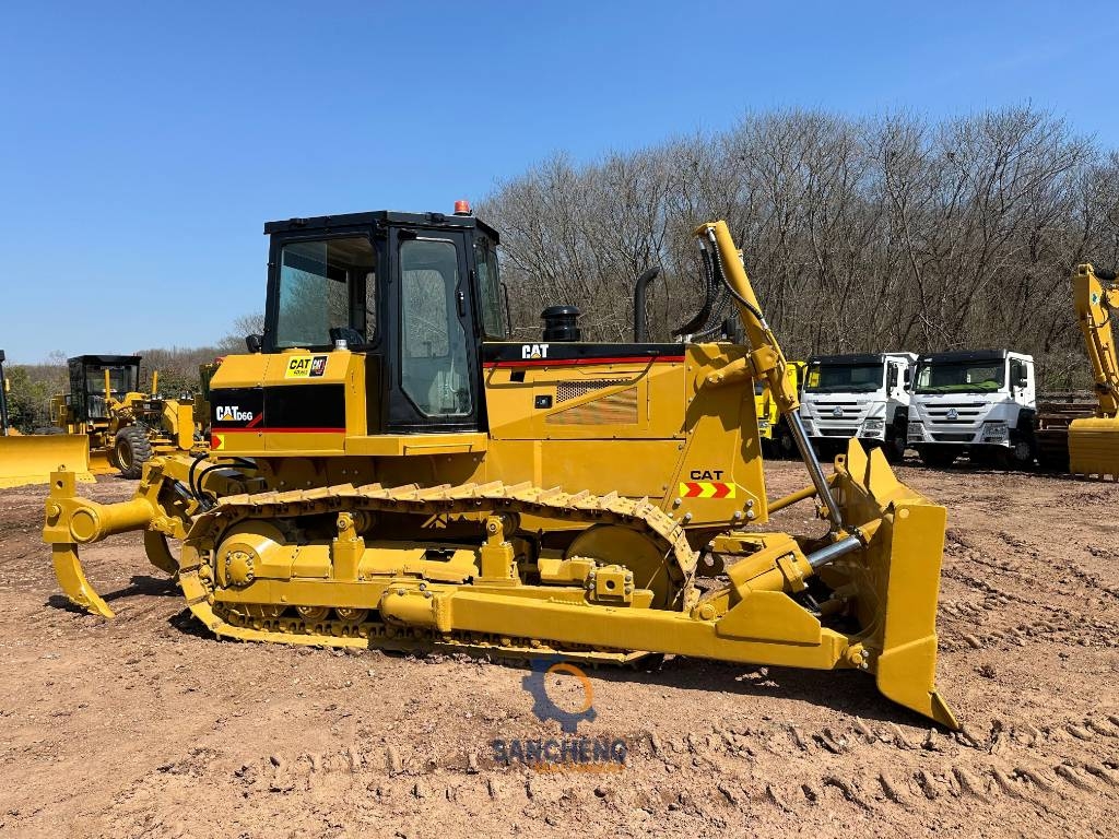 Bulldozer Caterpillar D6G — occasion 2017, 2 601 h
