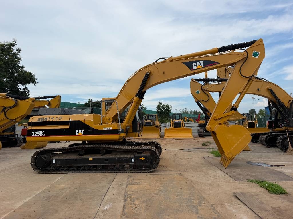 CAT 325 B L