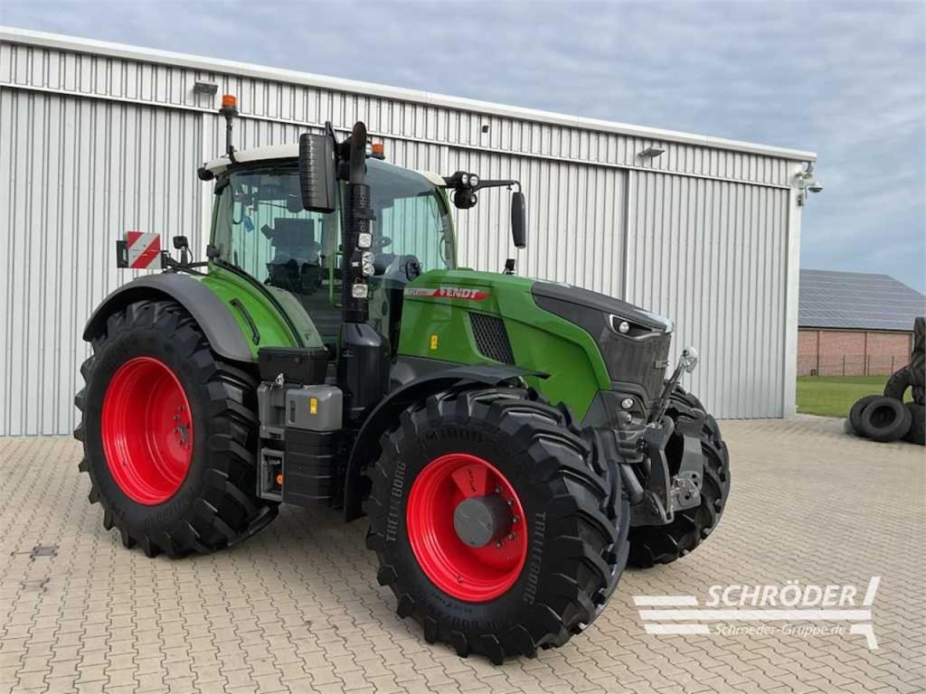 Tracteur agricole Fendt 724 VARIO GEN7 PROFI PLUS — occasion 2024, 1 104 h
