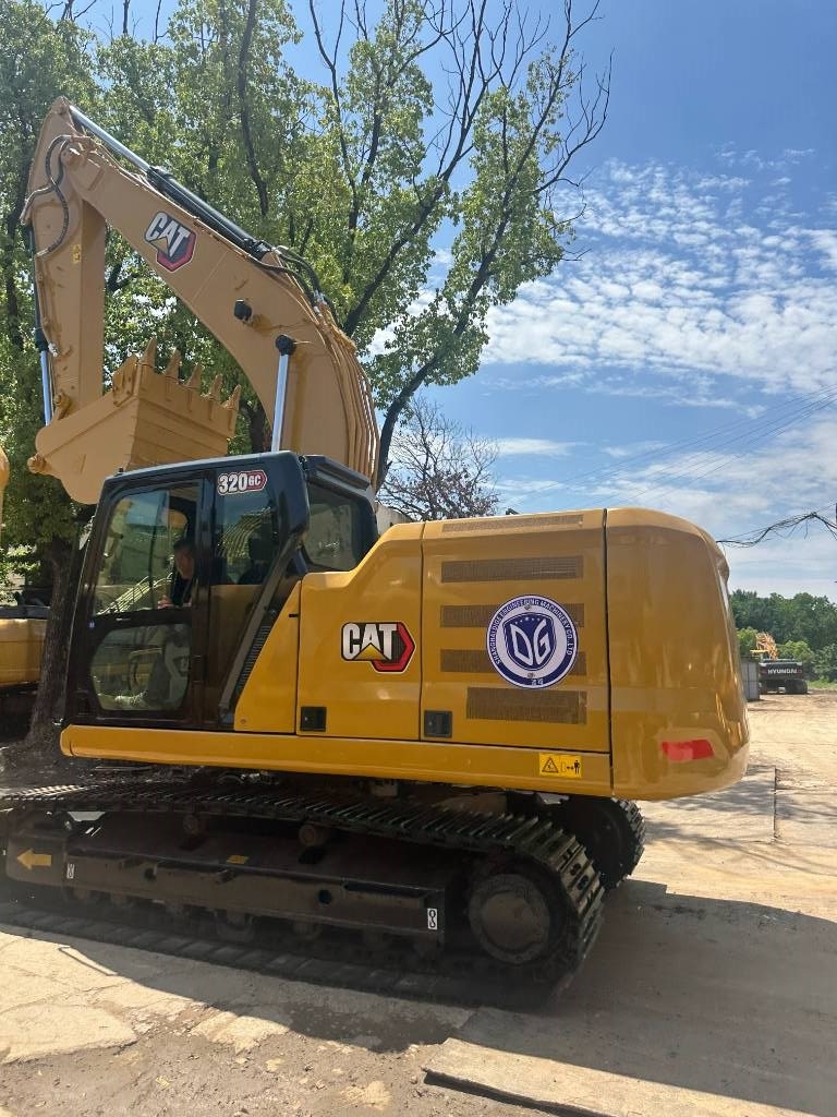 CAT 320GC