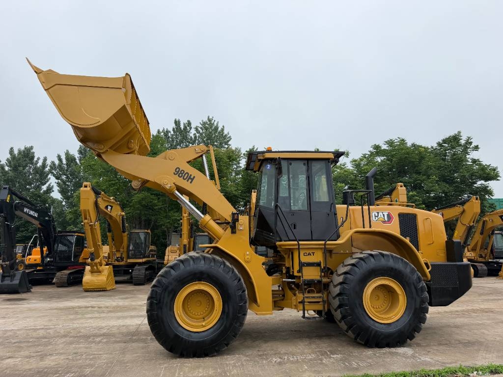 Chargeuse sur pneus Caterpillar 980 H — occasion 2024, 1 600 h