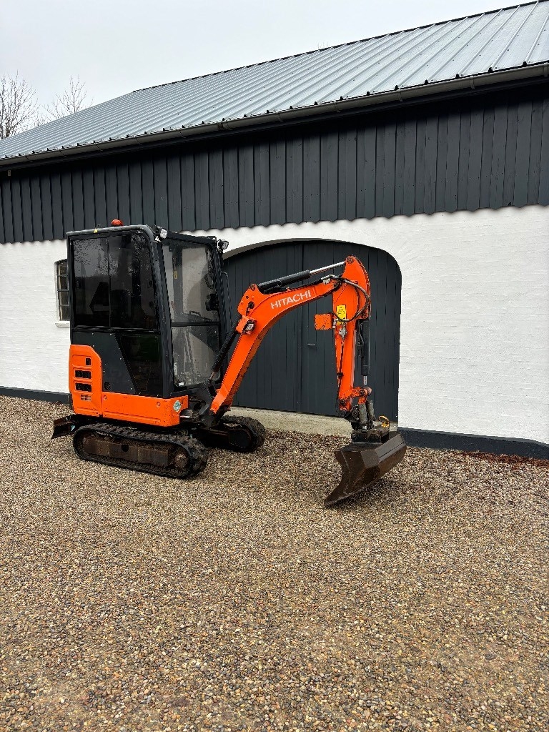Hitachi ZX 19