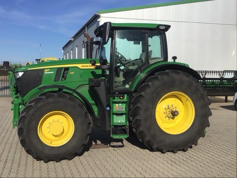 John Deere 6R 215