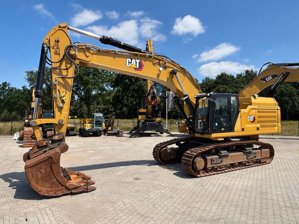 CAT 352