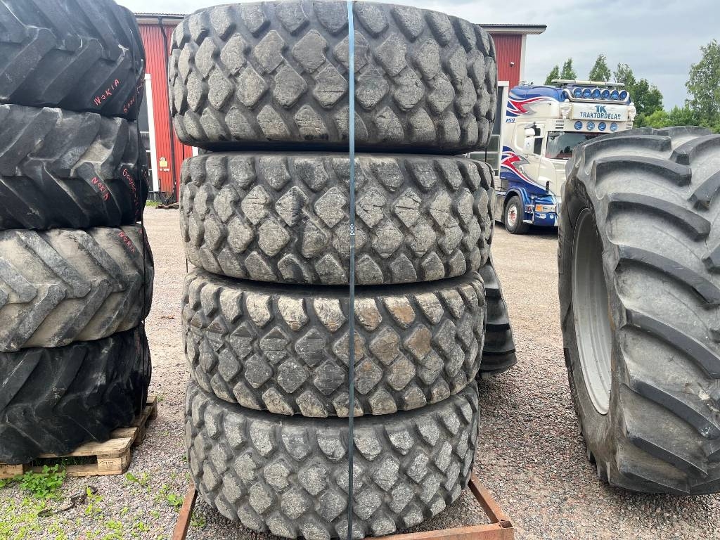 Hilo 20,5-R25 till Volvo L90 , 4400 , 6300 , L70