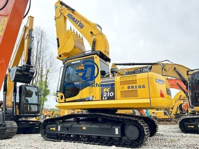 Pelle sur chenilles Komatsu PC 210-8 — occasion 2023, 670 h