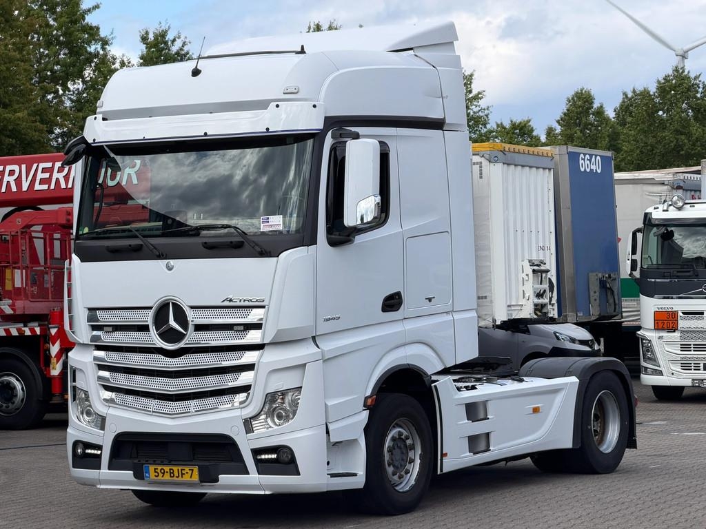 Tracteur routier Mercedes-Benz Actros 1945 BigSpace Euro 6 Full Spoiler 2 Tank Ap — occasion 2017