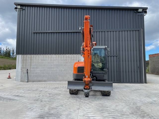 Doosan 63