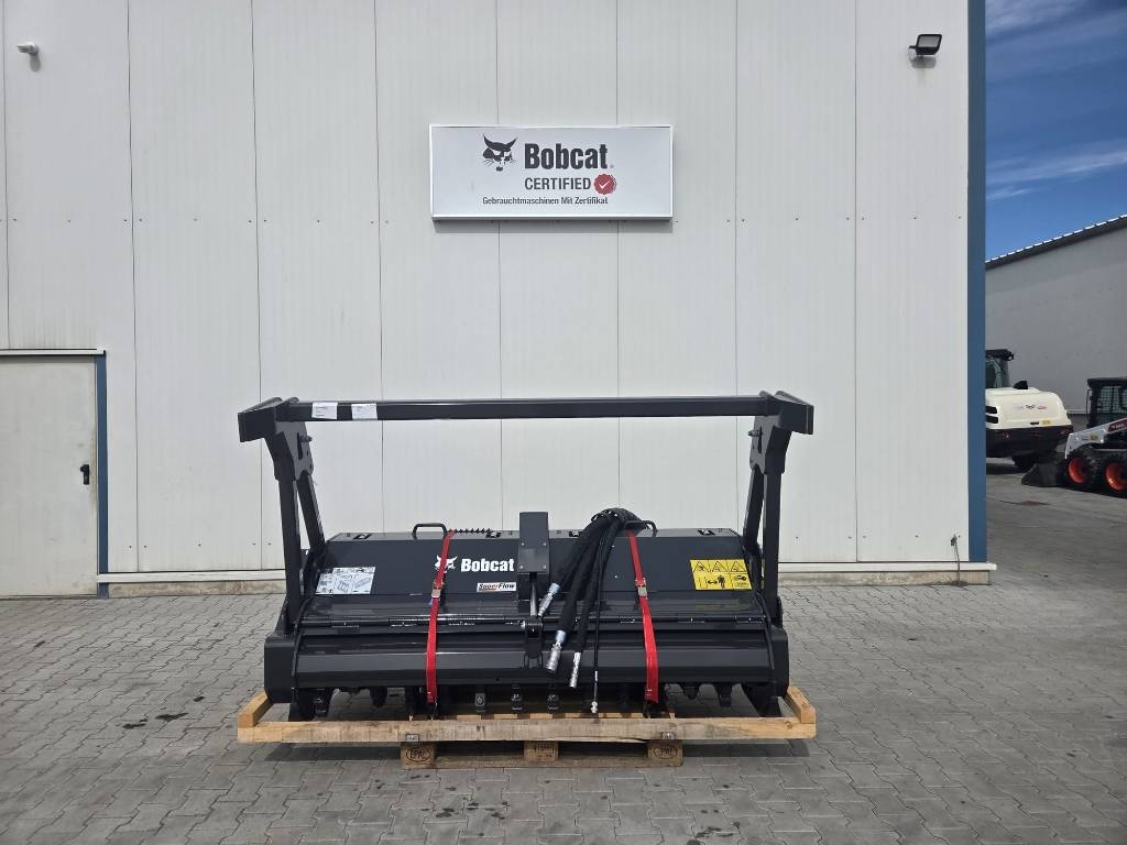 Chargeuse compacte Bobcat Forstmulcher Forestry cutter FRC200XT — occasion 2026, 1 h