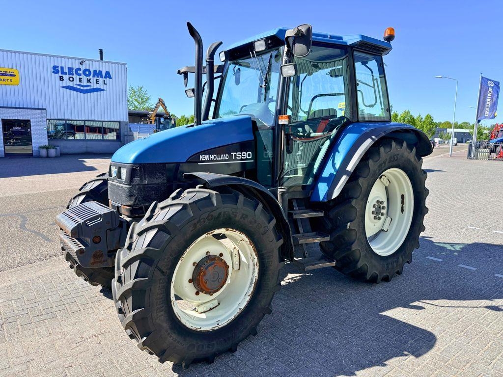 New Holland TS90 4WD Shuttle