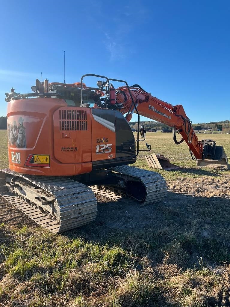 Hitachi ZX135US-7