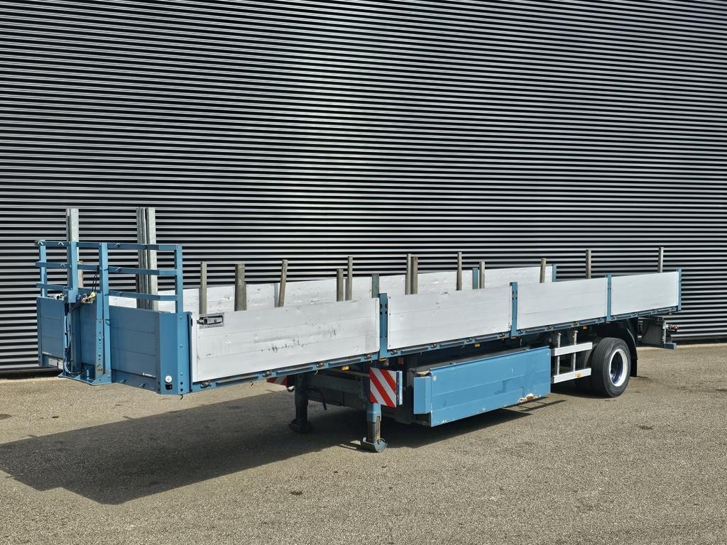Semi-remorque plateau HRD CITY / STEERING AXLE — occasion 2000