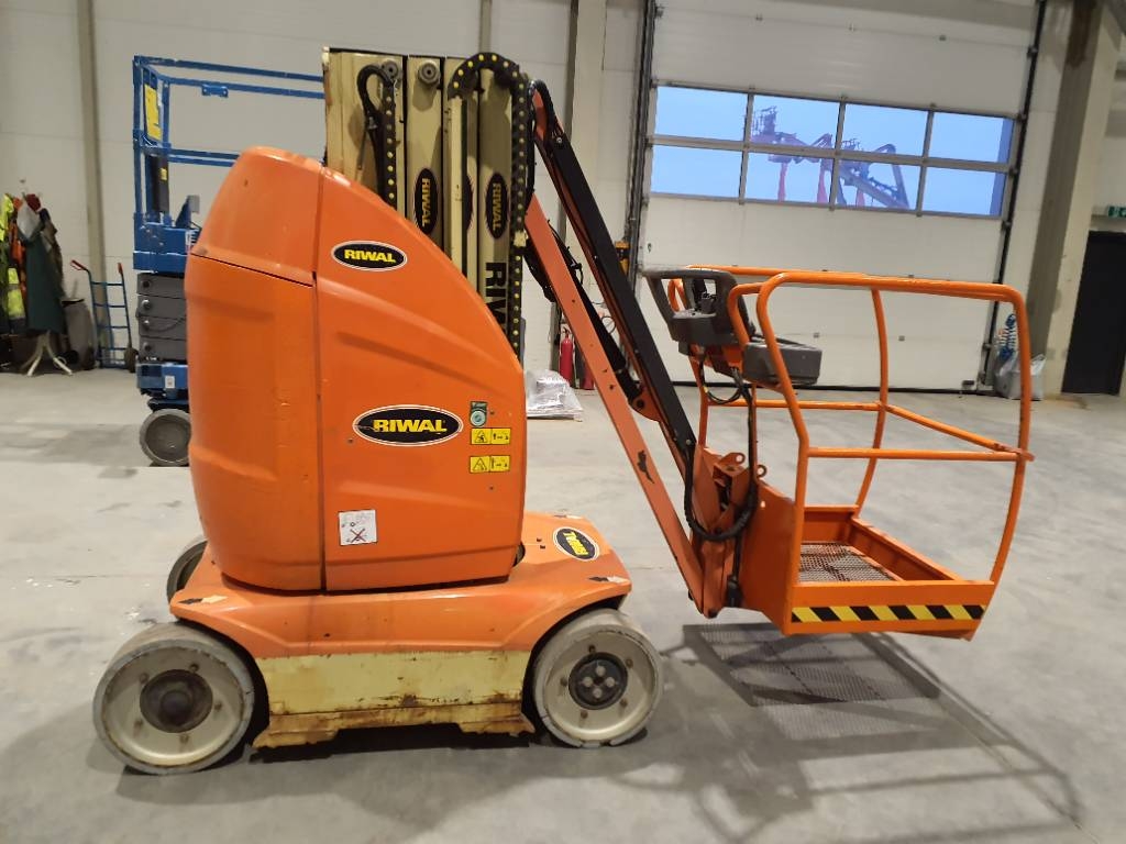 JLG T10E
