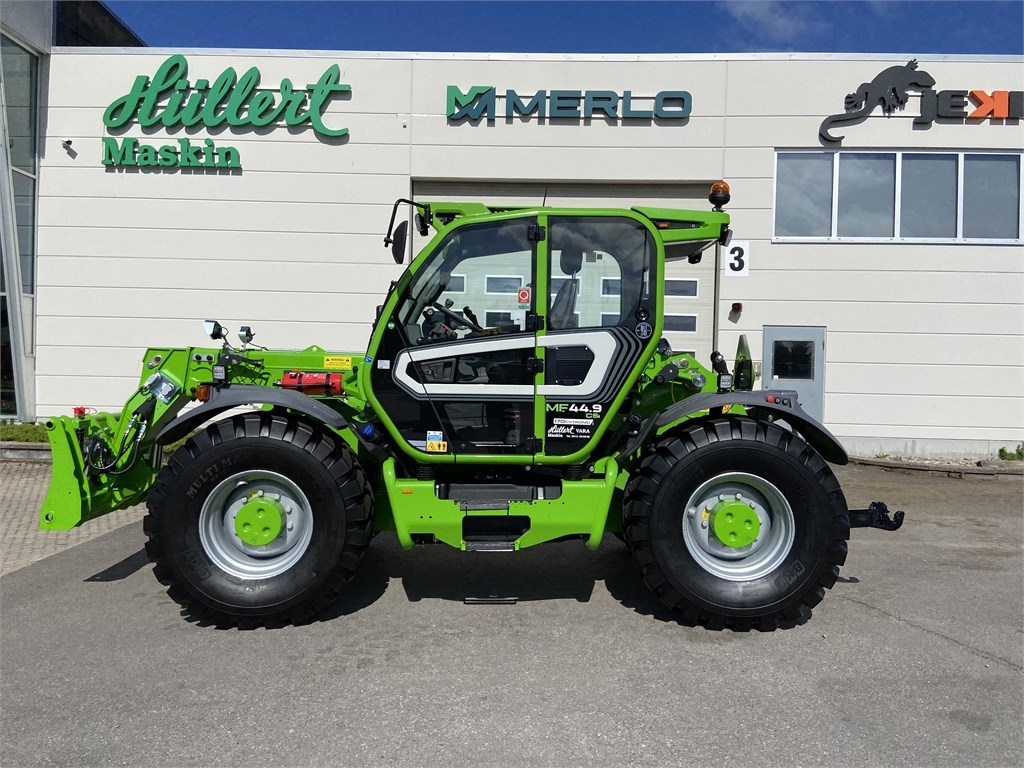 Merlo Teleskoplastare MF44.9CS-CVT