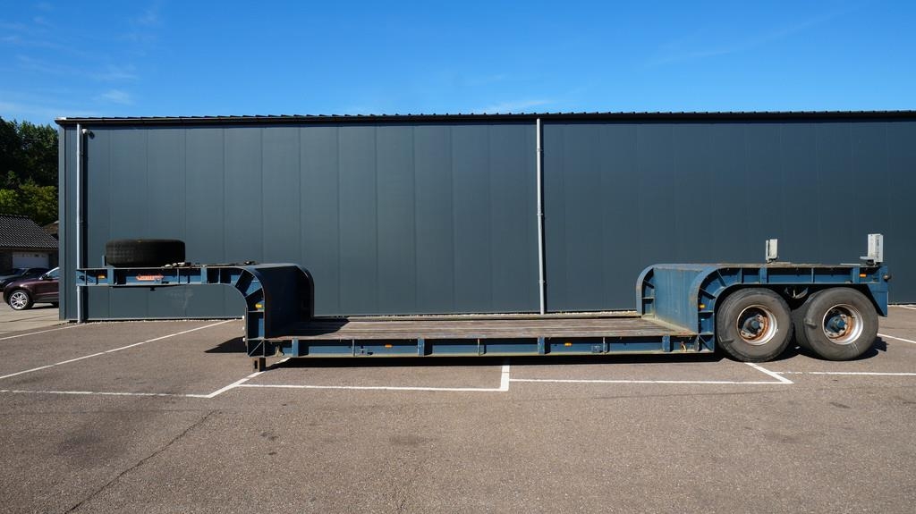 Nooteboom 2 axle low loader