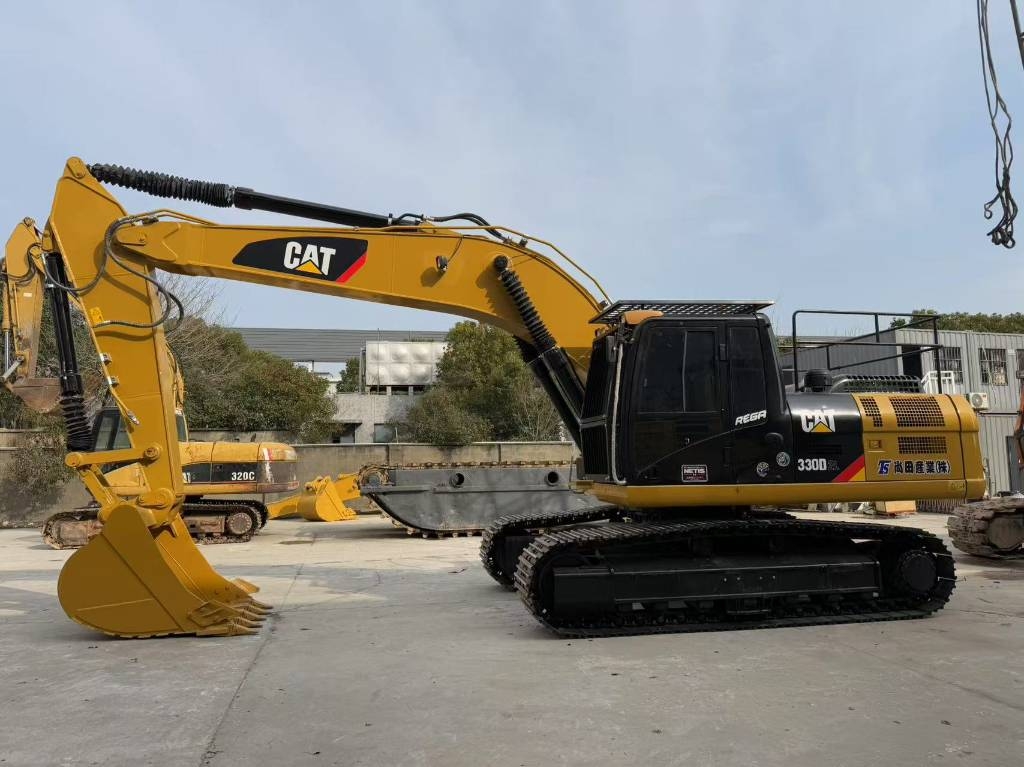 CAT 330 D L