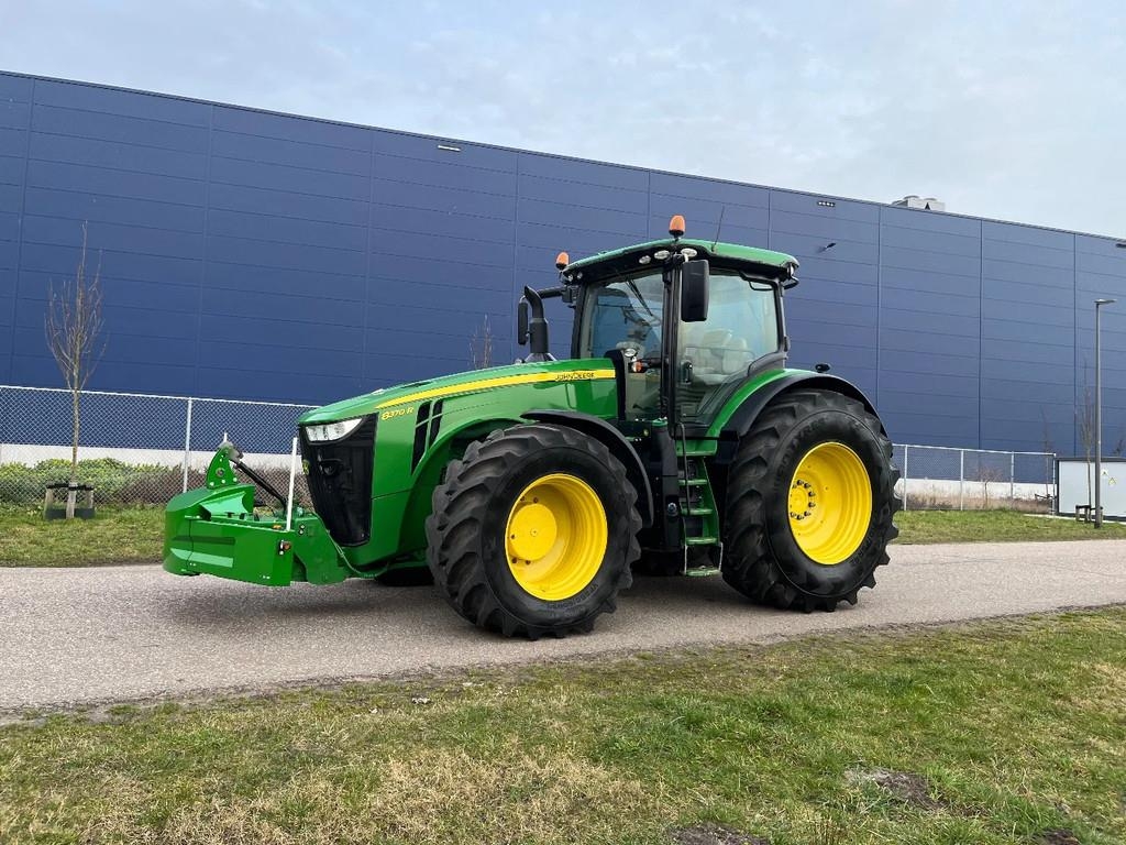 John Deere 8370R - AP 50km/u Nieuwe Nokian soil KING Banden