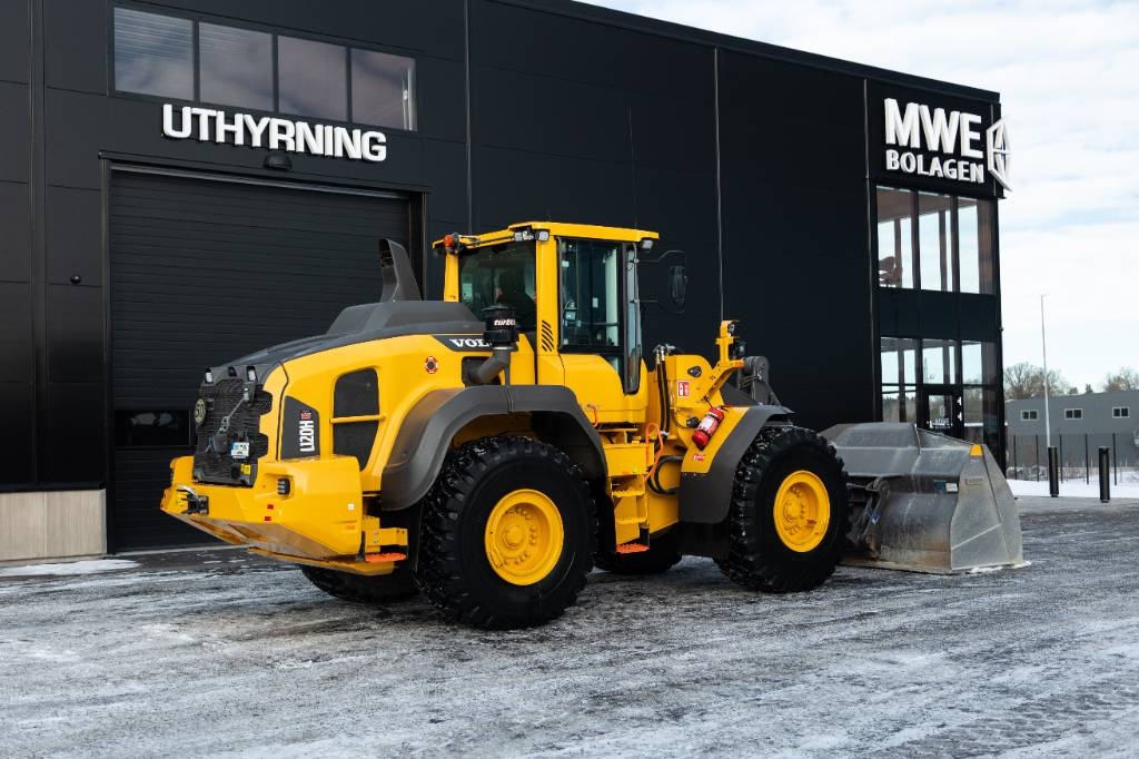 Chargeuse sur pneus Volvo L 120 H — occasion 2023, 8 400 h