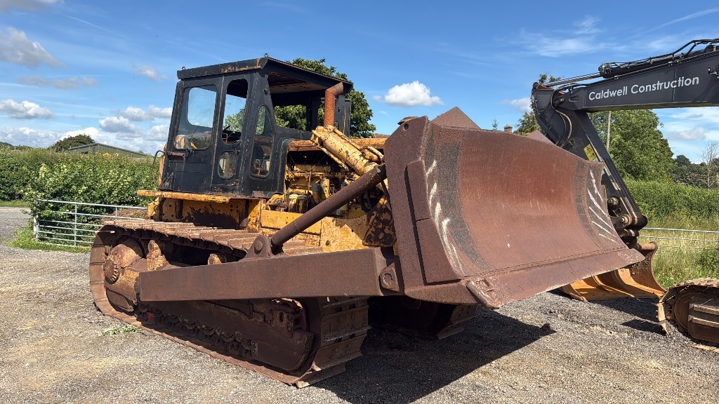 CAT D 8 H