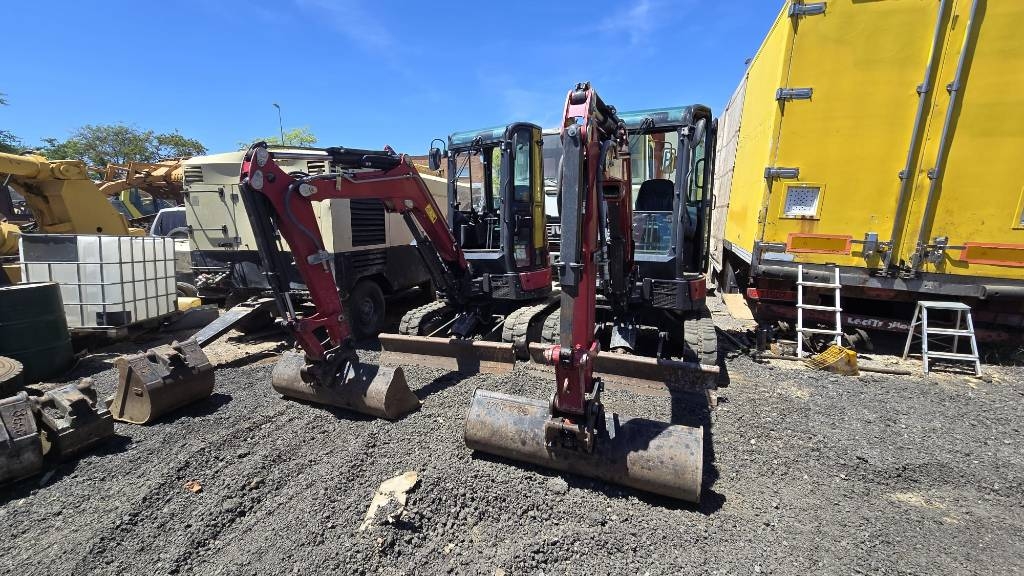 Yanmar Vio 27LW-6 Mini excavadora