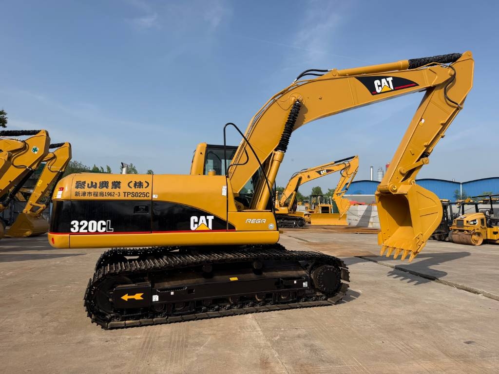 CAT 320CL