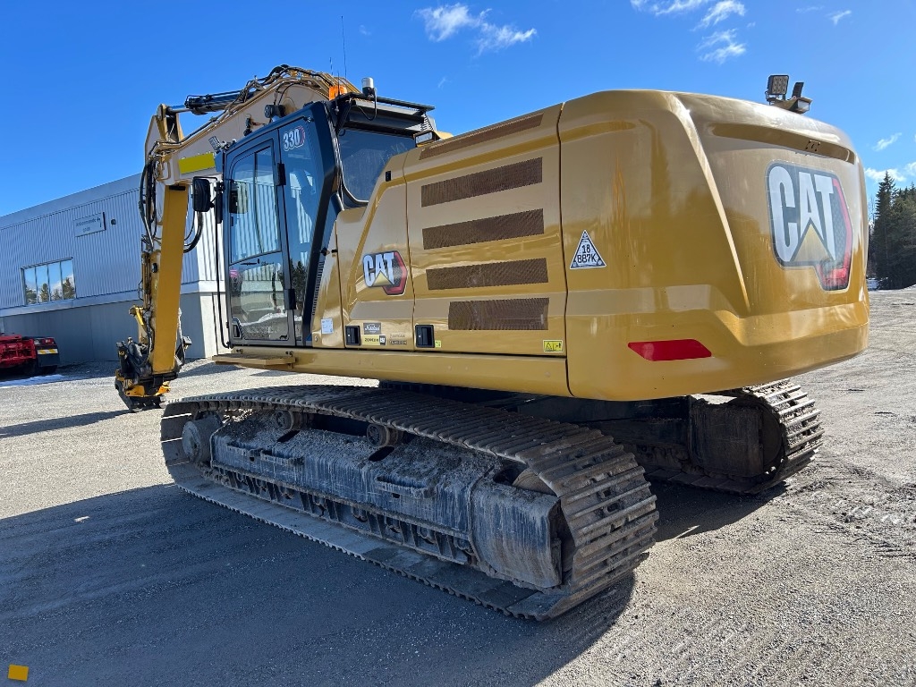 CAT 330