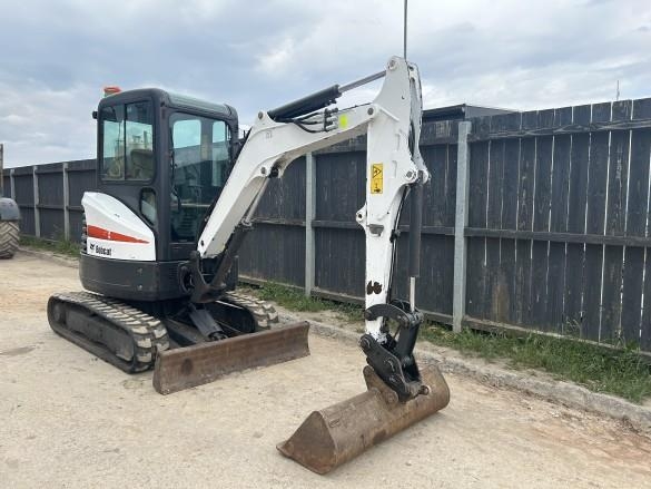 Bobcat E26