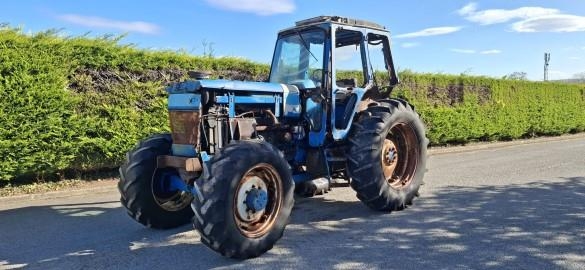 Ford 7910
