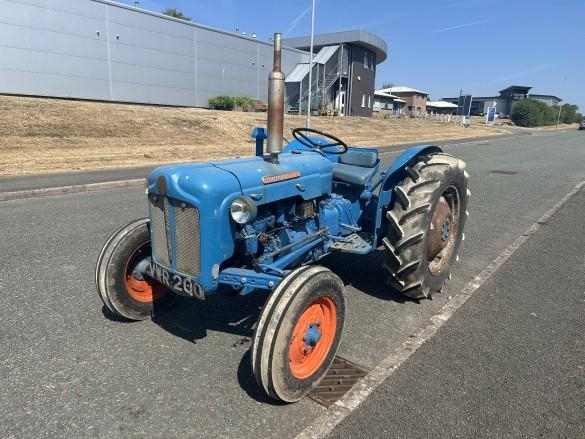 Fordson DEXTA TRACTOR