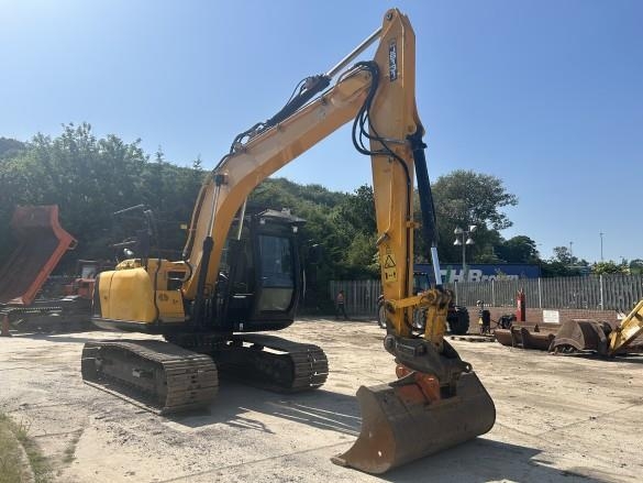 JCB JS131