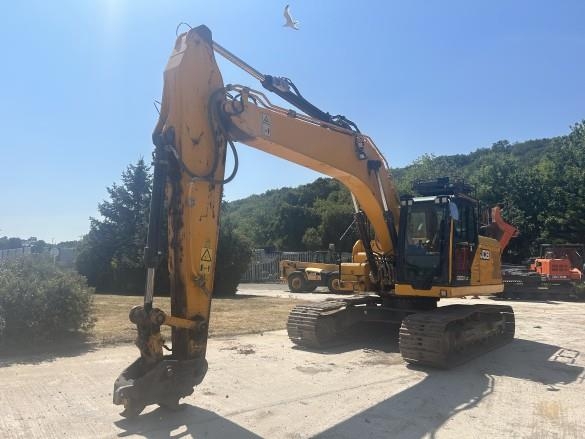 JCB JS220