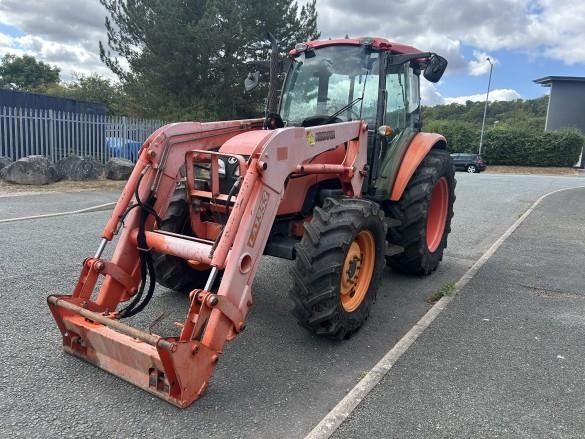 Kubota TRACTOR 8540