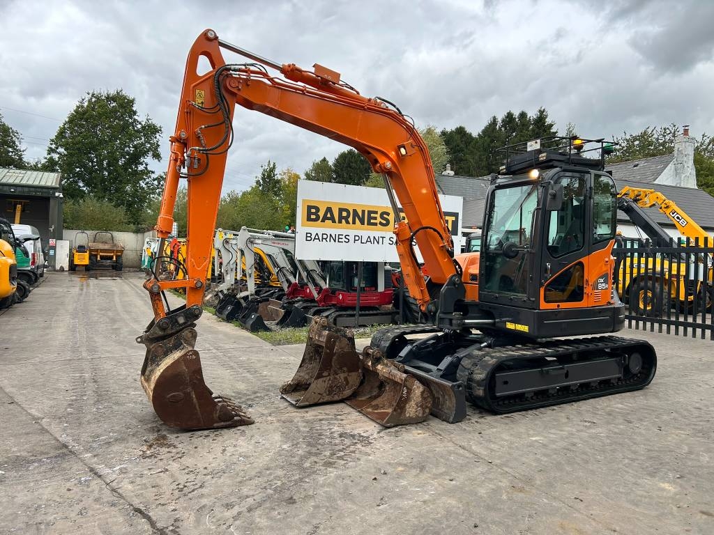 Mini-pelle Doosan DX 85 R-3 — occasion 2021, 2 890 h