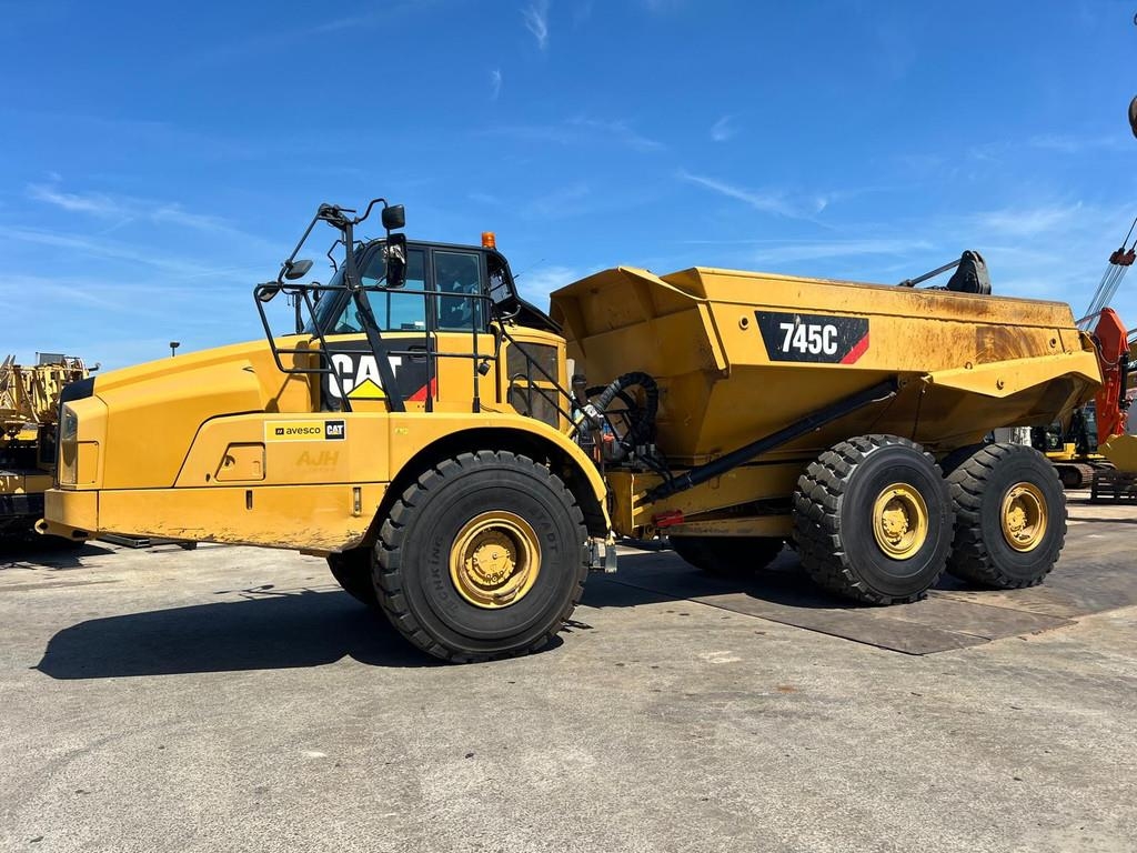 Tombereau articulé Caterpillar 745C . — occasion 2016, 13 364 h