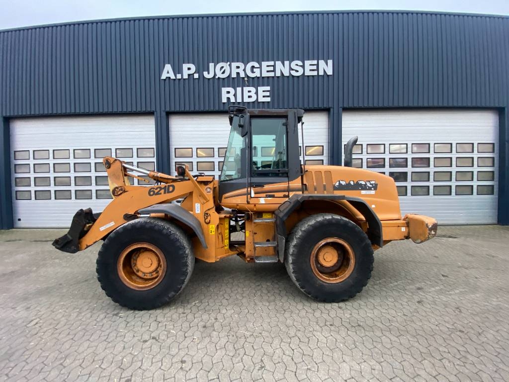 CASE 621 D