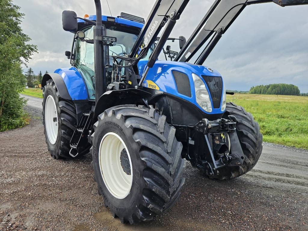 New Holland T 7050 PC