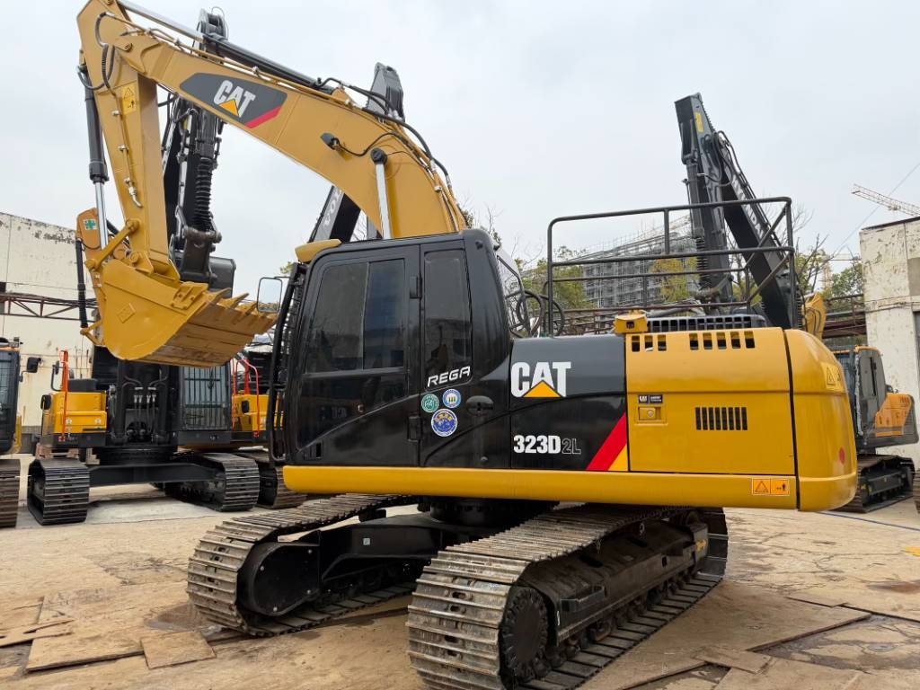 CAT 323D2L 3000 units excavators in stock