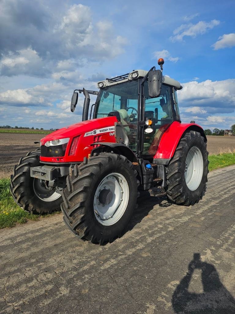 Massey Ferguson 5712 S 2018r